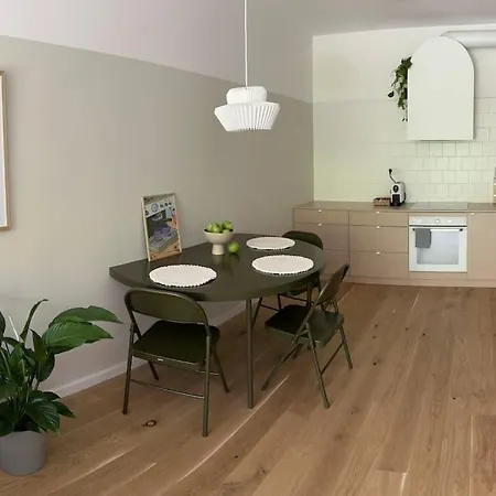 Apartment Zwirn, Free Parking, 24/7 Access Bratislava Exterior photo