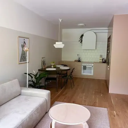 Apartment Zwirn, Free Parking, 24/7 Access Bratislava Exterior photo