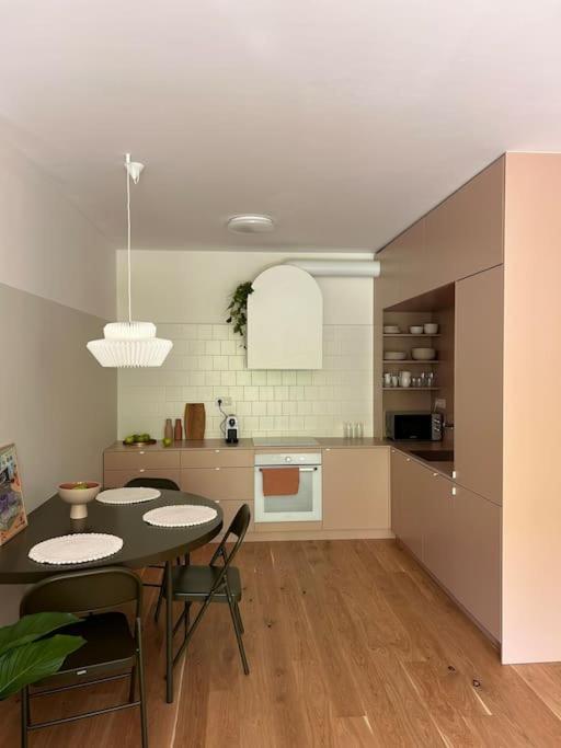 Zwirn, Free Parking, 24/7 Access Apartment *
