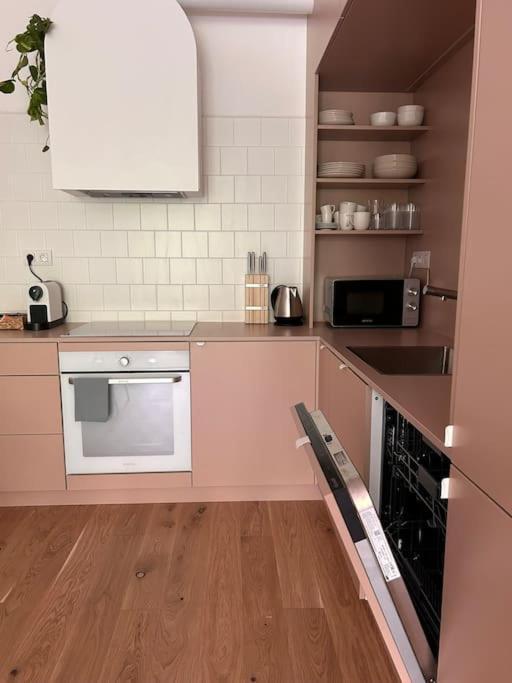 Zwirn, Free Parking, 24/7 Access Apartment Bratislava